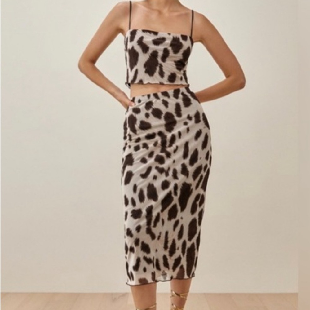 Reformation Iris Skirt Set in Mane Size: L